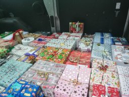 k-weihnachtsgeschenkesoskinderdorf (4)